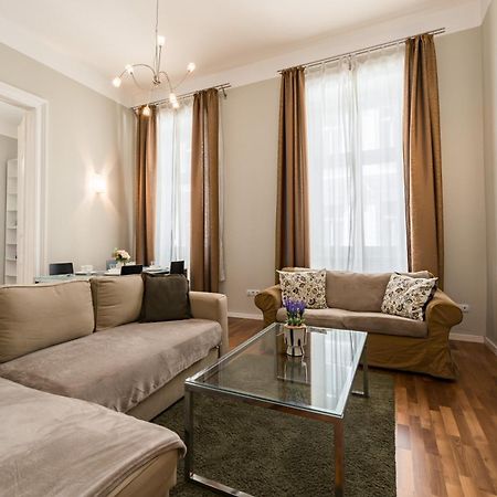 Spacious Apartment By Opera Budapest Exterior photo